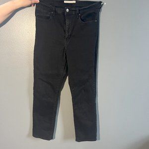 Levi 724 High Rise Straight Crop Black